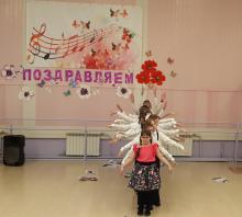 Праздничный концерт «Солнышко в ладошках» Праздничный концерт «Солнышко в ладошках»